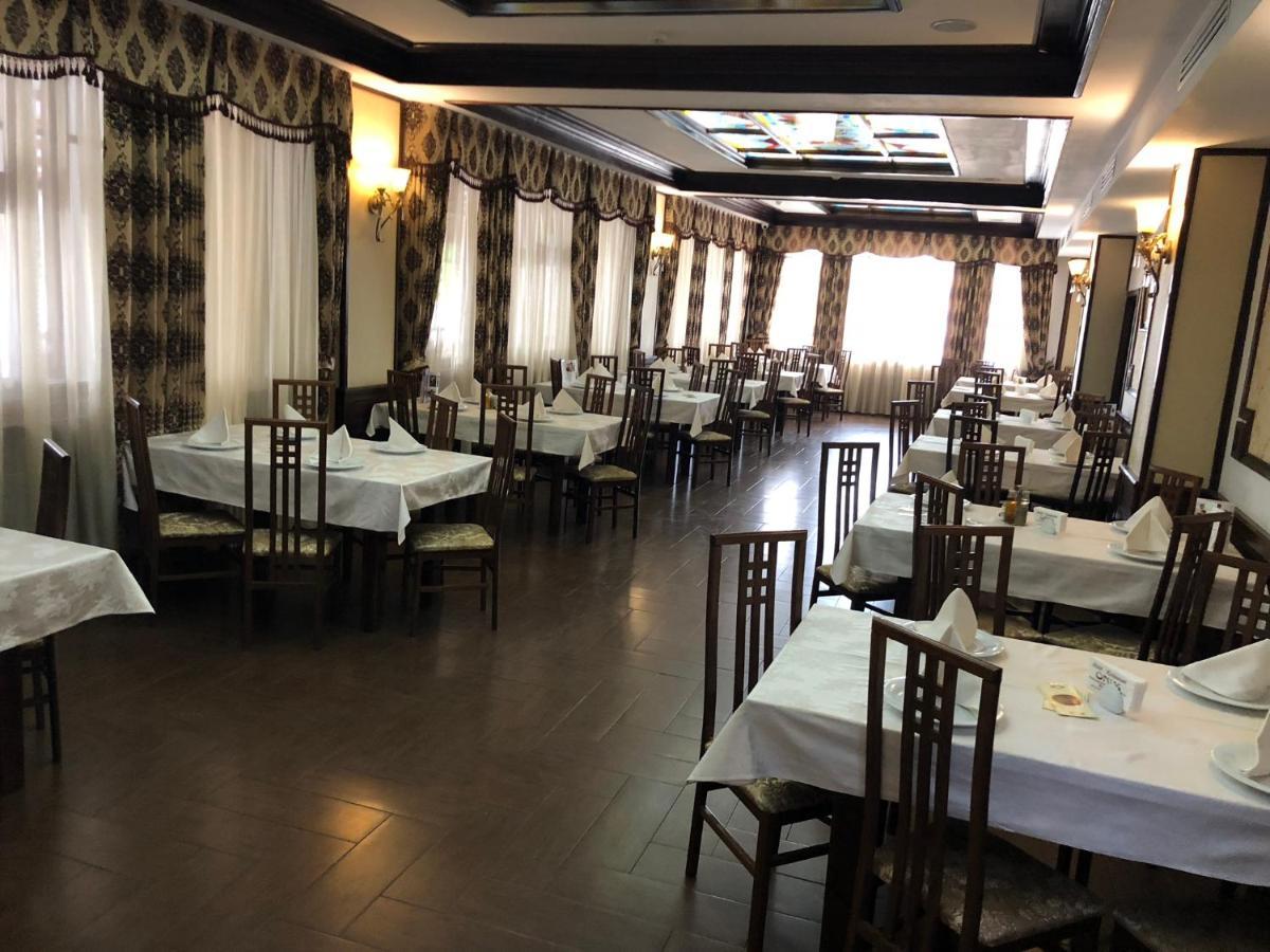 Hotel Onix Roman Ngoại thất bức ảnh