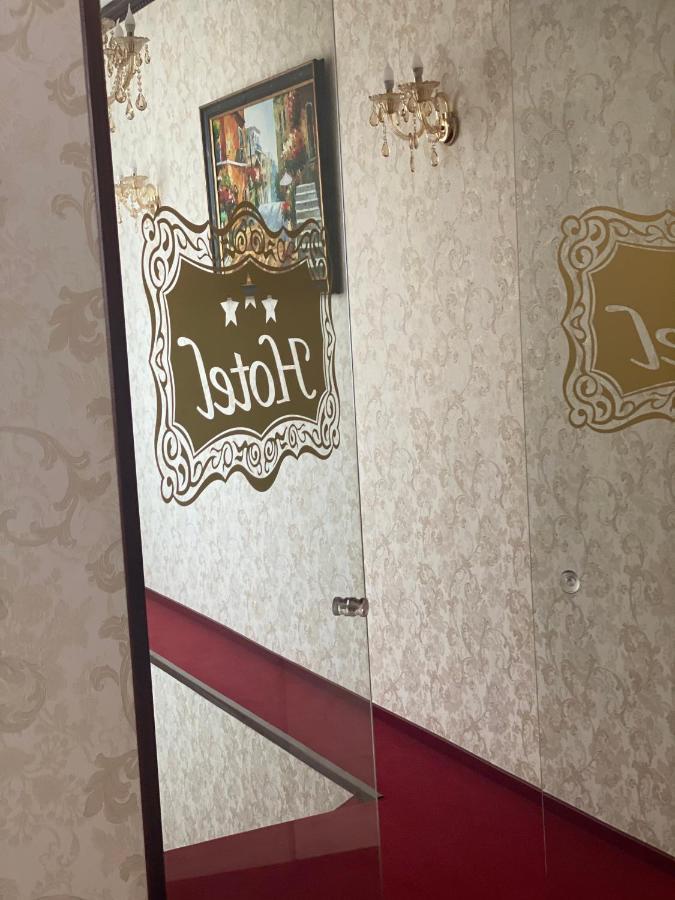 Hotel Onix Roman Ngoại thất bức ảnh