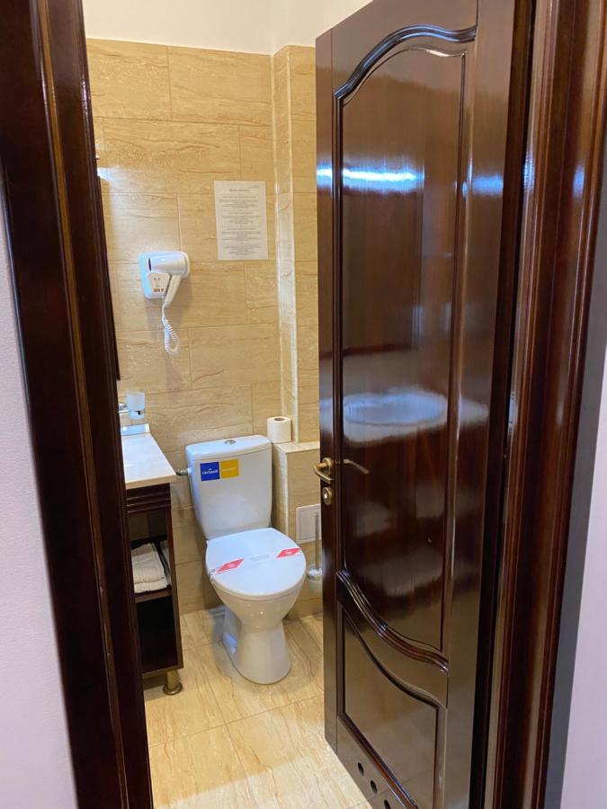 Hotel Onix Roman Ngoại thất bức ảnh